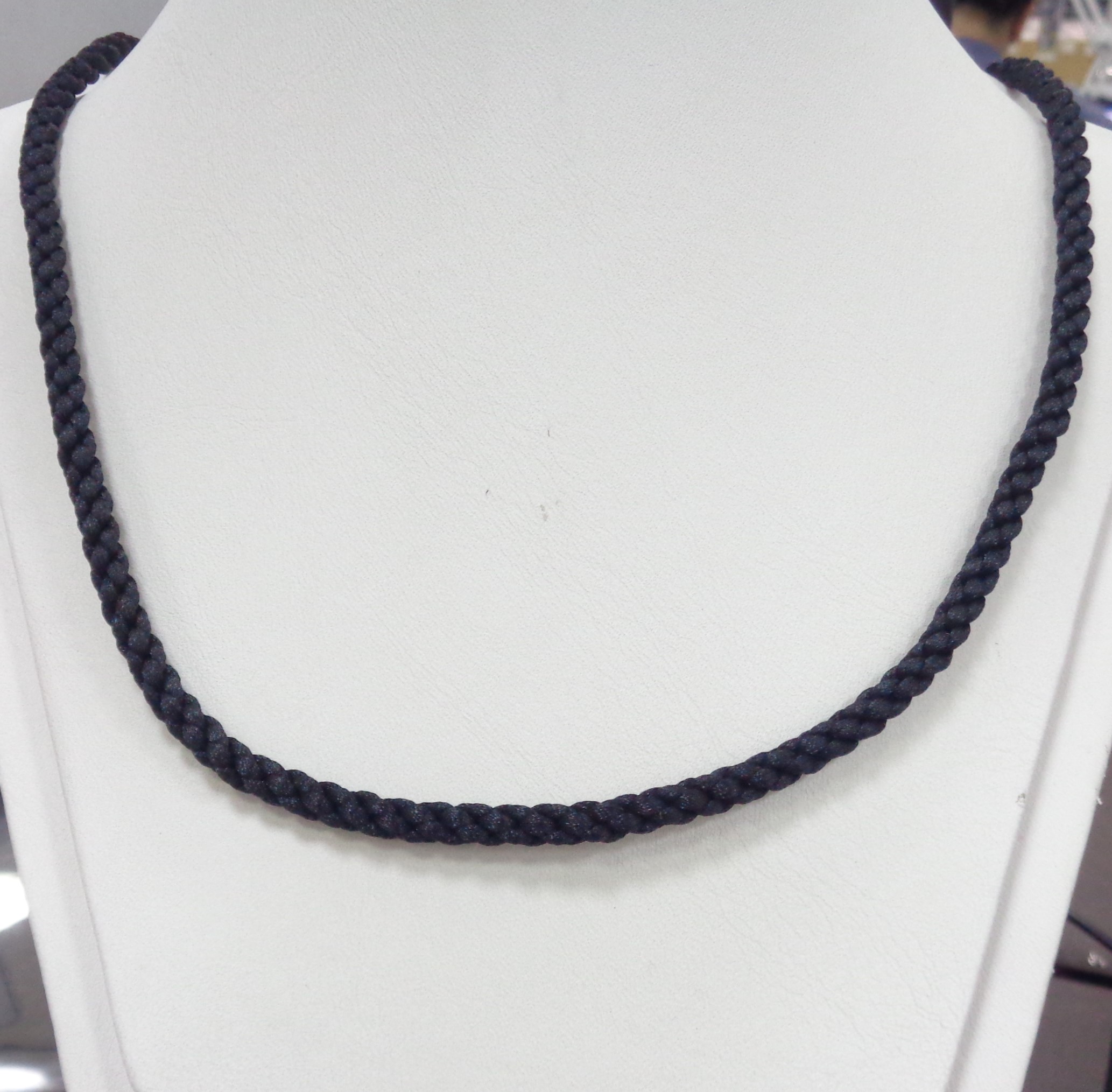 Серебряный гайтан "Спаси и Сохрани"